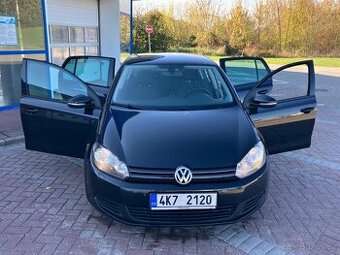 VW GOLF VI 2.0TDi 9/2010 ALU, KLIMA, NAVI, 6.RYCHL, L+Z kola