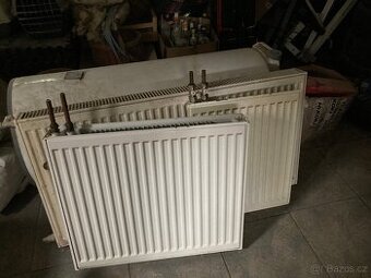 Deskové radiátory