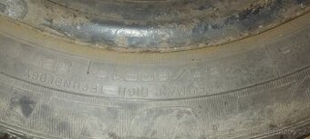 Prodám zimňí pneu