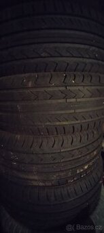 Pneu 215/55 R17