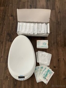 Dětská váha přev.fólie Tegaderm stříkačky potřeby pro kojenc