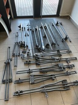 Sada střešních příčníků a držáků jízdních kol