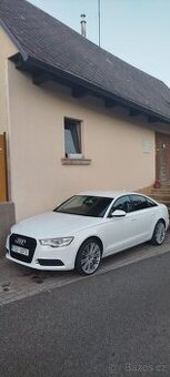 AUDI A6  limusina 2012, 2.8 fsi 150kw, najeto 196tis, STK pl