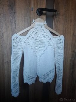 Exkluzivní romantická halenka s odhalenými rameny