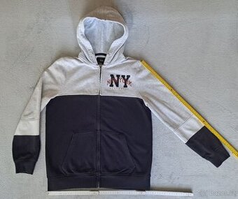 Prodám mikinu s kapucou, vel.158/164 zn. C&A