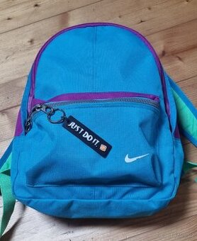 Malý sportovní batoh NIKE