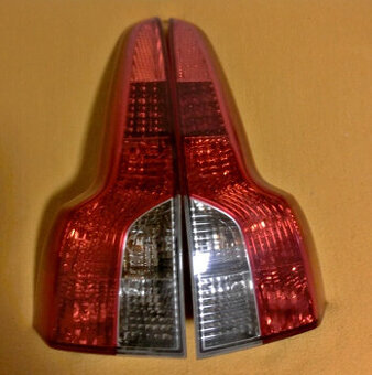 Volvo V50 zadní světla