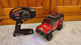 Traxxas TRX-4M Land Rover Defender 1:18, červená