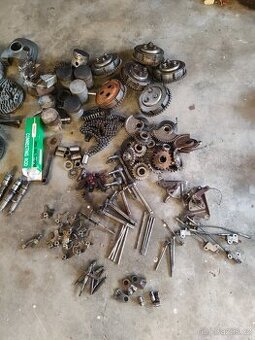 Díly motoru Jawa 250