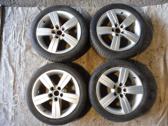 Prodám orig. 17" litá kola + zim. pneu. AUDI A4 , 235/45R17