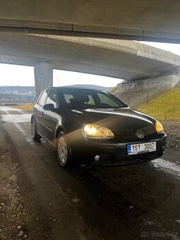Volkswagen Golf V 1.9TDI