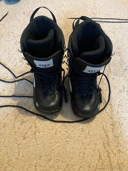 Dětské snowboardové boty 36