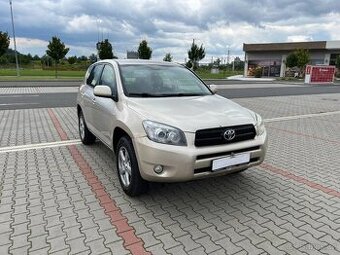 Toyota RAV4 2.0i 112kw 4x4 1. maj. koup. ČR TZ