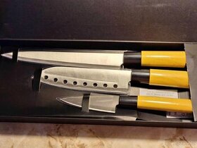 Sada 3 kuchyňských nožů v dárkové kazetě.