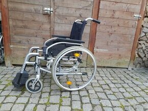 Invalidní vozík B+B
