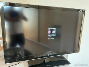 LG 42” 3D televize - 1