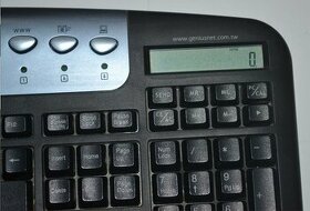 Multimediální klávesnice GENIUS se samost. kalkulačkou