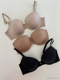 Podprsenky Victoria's Secret, vel. 32 DD - 1