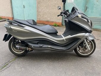 Piaggio x10 125