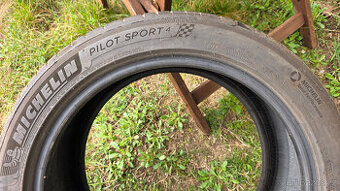 245 45 R 19 XL, 102 Y, Michelin Pilot Sport 4, 3 ks