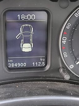 Škoda Octavia 2 rok 2005 77 kW km 382