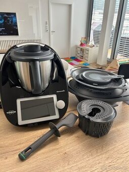 Černý Thermomix 6 +nová nádoba