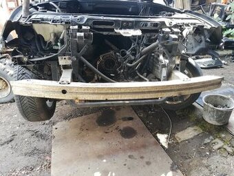 Přední výztuha BMW X3 e83