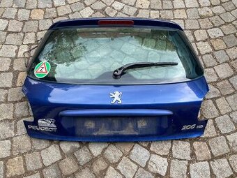 Peugeot 206 páté vrata