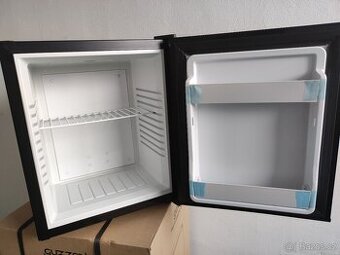 Lednička GUZZANTI GZ 28