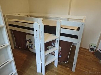 Dětská vyvýšená postel