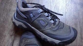 Dámské kožené trekingovky KEEN v.38