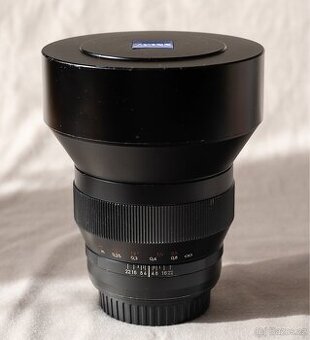 Carl Zeiss 2,8/15 Distagon ZE (pro Canon EF)