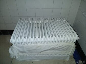 Litinový radiátor nová, 20článek,K dispozici 4 baterie. Cena