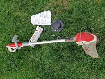 Elektrická strunová sekačka na trávu