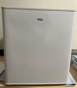 Malá lednice TCL