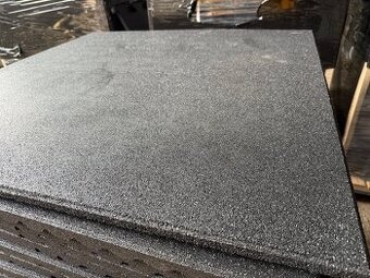 Gunová podlaha 3cm tloušťka 100x100