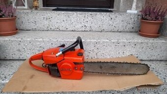 Stará historická motorová pila Dolmar 118