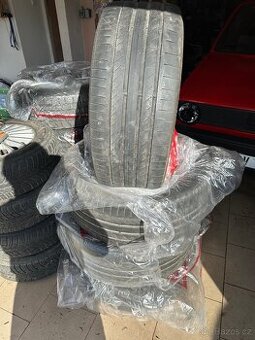 Letni pneu 255/45/19