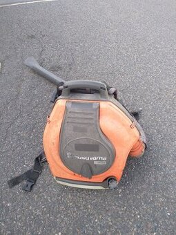 Zádový fukar Husqvarna