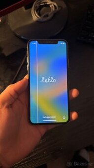 iPhone X 64 GB – poškozený, ale funkční