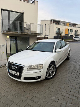Audi A8 4.2 Quattro – 206 kW – r. 2005 – STK platná
