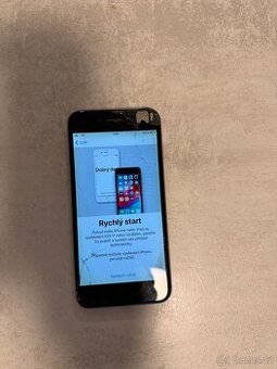 iPhone 6 16GB stříbrný — funkční, prasklý displej