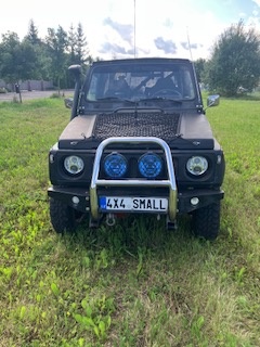 Suzuki Samurai