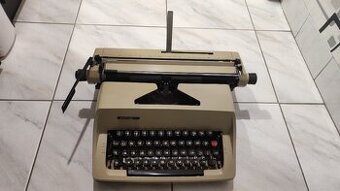 Psací stroj Consul 2224 r.v.1974