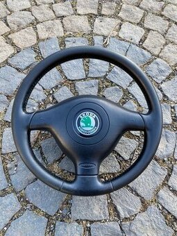 Tříramenný volant Škoda Octavia 1, Fabia 1 RS