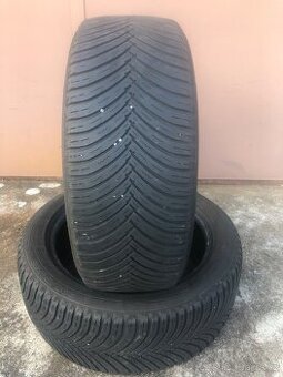 Zimní pneu 235/50/19