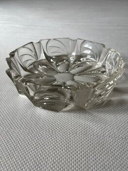 krásná mísa lisovaná