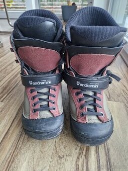 Detske snowboardove boty  vel. 37