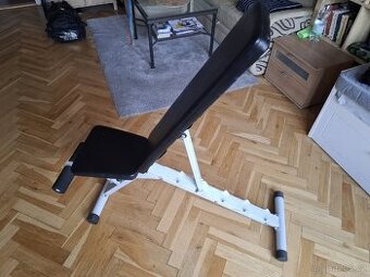 Posilovací lavice