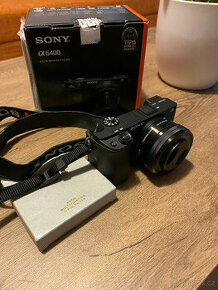 Sony Alpha A6400 + 16-50 mm černý - 1